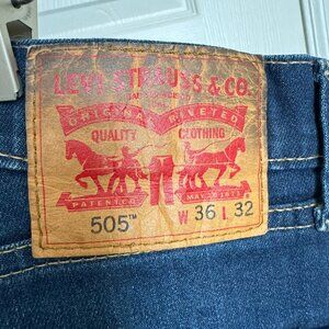 Mens Levis 505